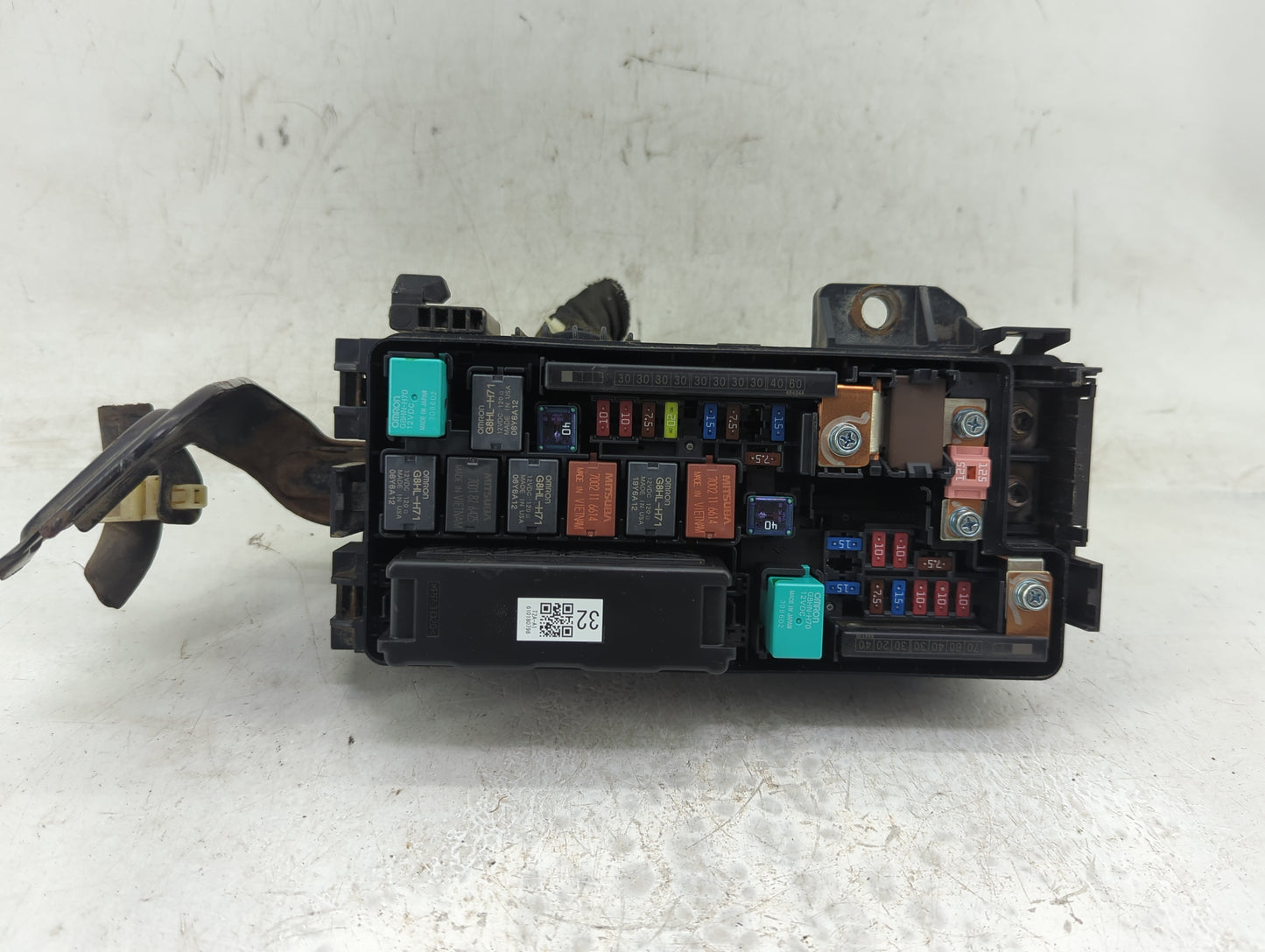 2016-2017 Honda Accord Fusebox Fuse Box Panel Relay Module Fits Fits 2016 2017 OEM Used Auto Parts - Oemusedautoparts1.com