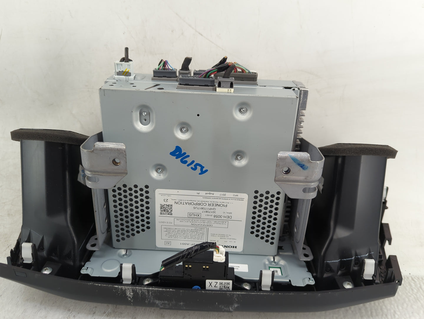2016-2017 Honda Accord Radio AM FM Cd Player Receiver Replacement P/N:39100T2FA01RM Fits Fits 2016 2017 OEM Used Auto Parts 