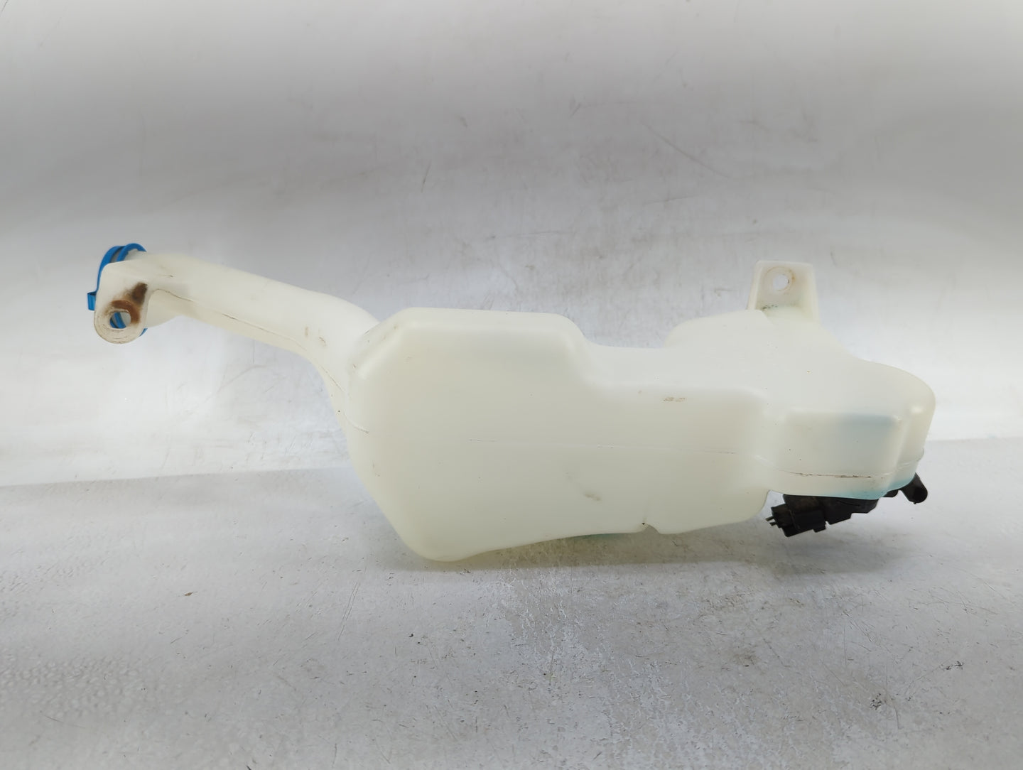 2013-2017 Honda Accord Windshield Washer Fluid Reservoir Bottle Oem - Oemusedautoparts1.com