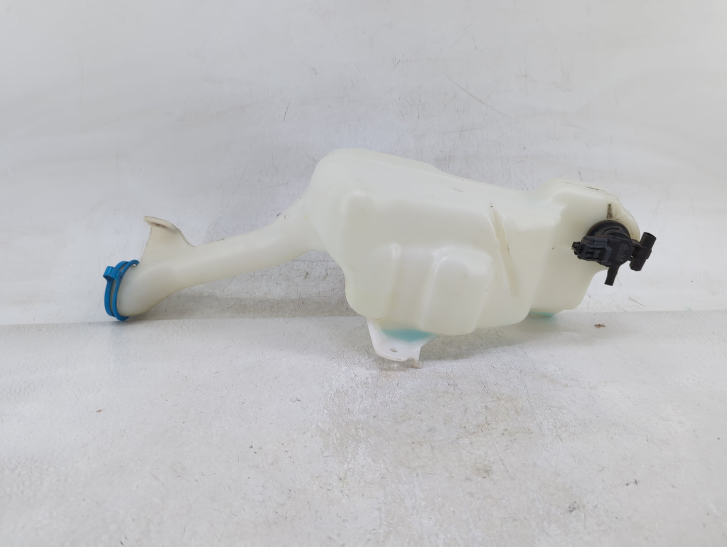 2013-2017 Honda Accord Windshield Washer Fluid Reservoir Bottle Oem - Oemusedautoparts1.com
