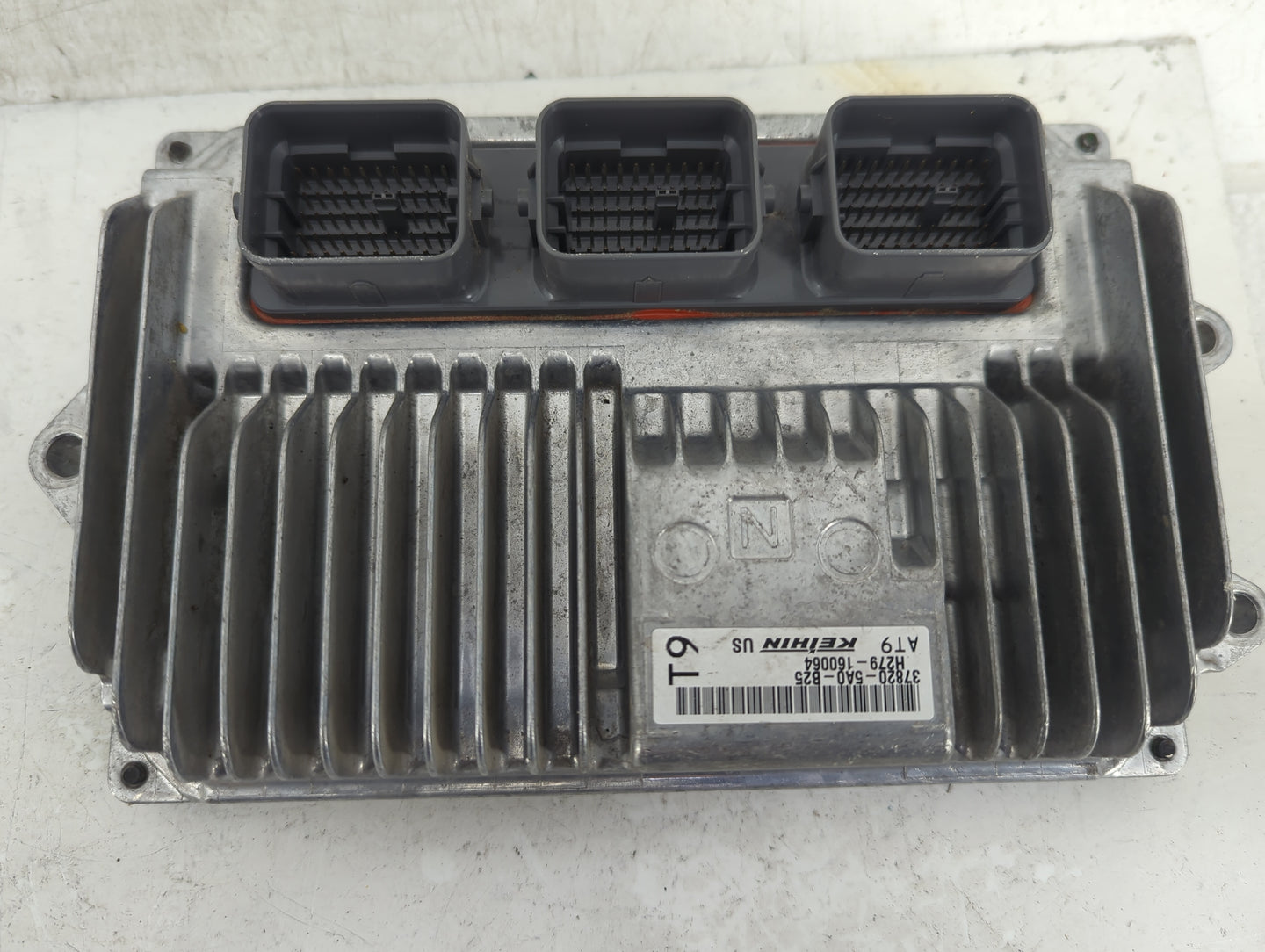2016-2017 Honda Accord PCM Engine Control Computer ECU ECM PCU OEM P/N:37820-5A0-B25 Fits Fits 2016 2017 OEM Used Auto Parts