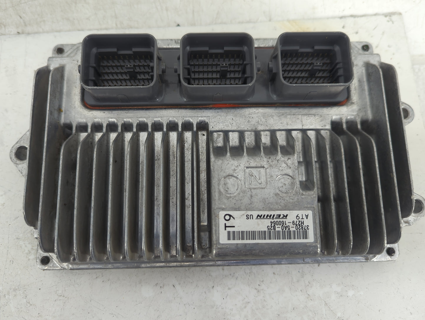 2016-2017 Honda Accord PCM Engine Control Computer ECU ECM PCU OEM P/N:37820-5A0-B25 Fits Fits 2016 2017 OEM Used Auto Parts