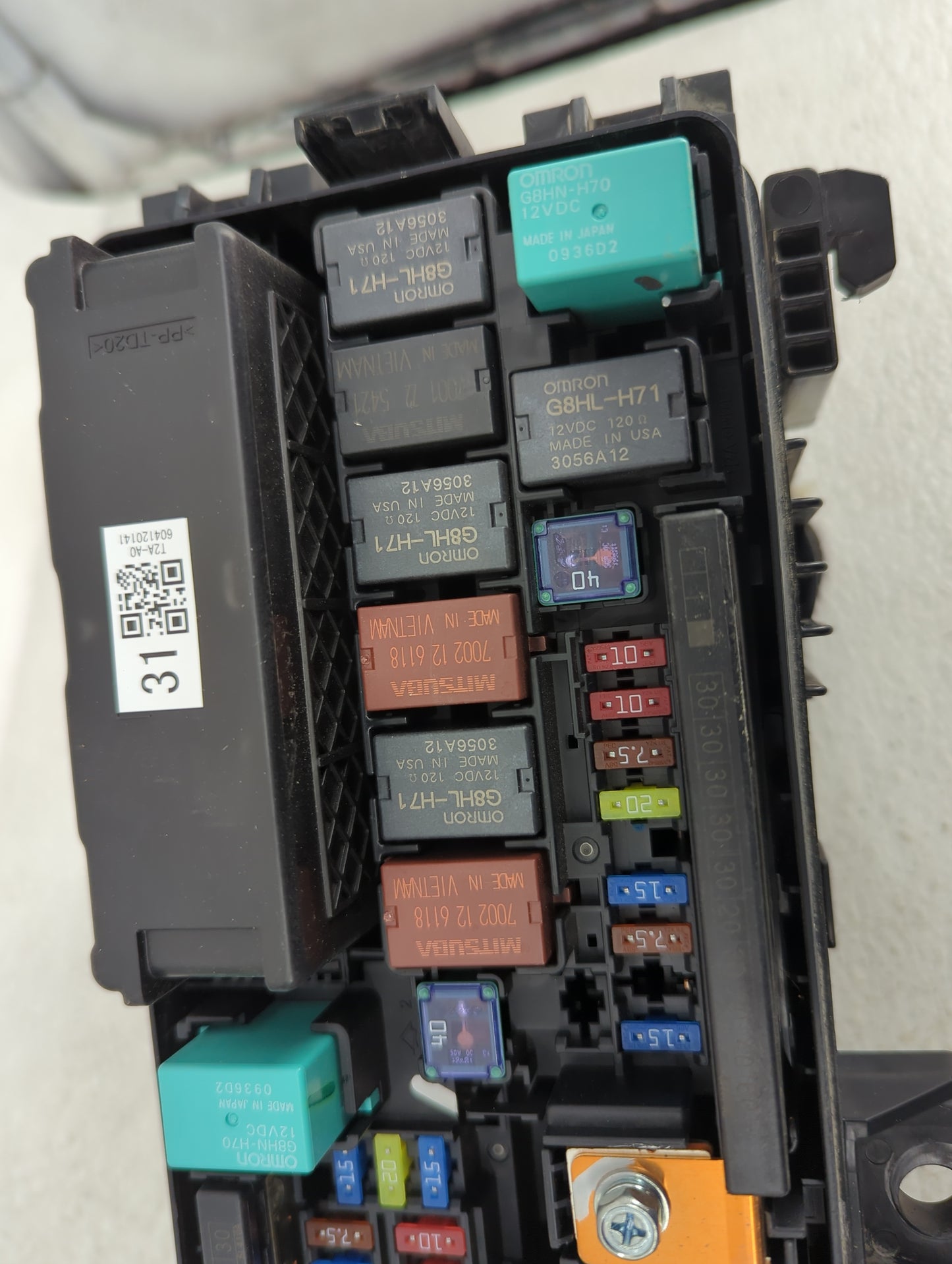 2013-2017 Honda Accord Fusebox Fuse Box Panel Relay Module P/N:03G621918 Fits Fits 2013 2014 2015 2016 2017 OEM Used Auto Pa