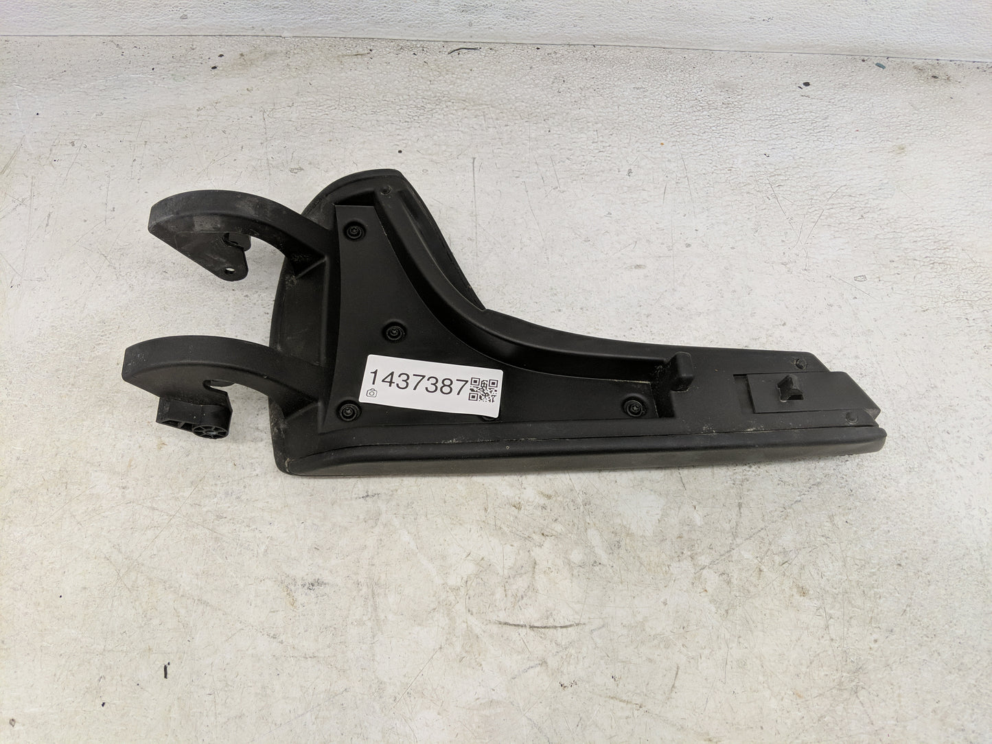 2017 Honda Accord Center Console Armrest Cover Lid Fits OEM Used Auto Parts - Oemusedautoparts1.com