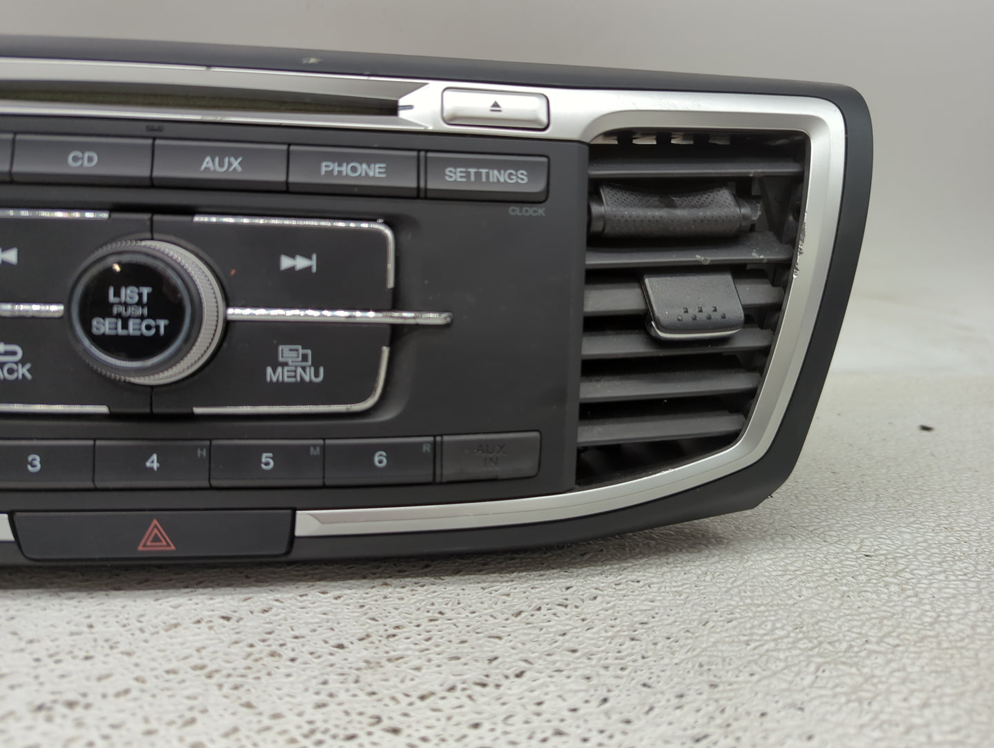 2016-2017 Honda Accord Radio AM FM Cd Player Receiver Replacement P/N:39100-T2F-A001 Fits Fits 2016 2017 OEM Used Auto Parts