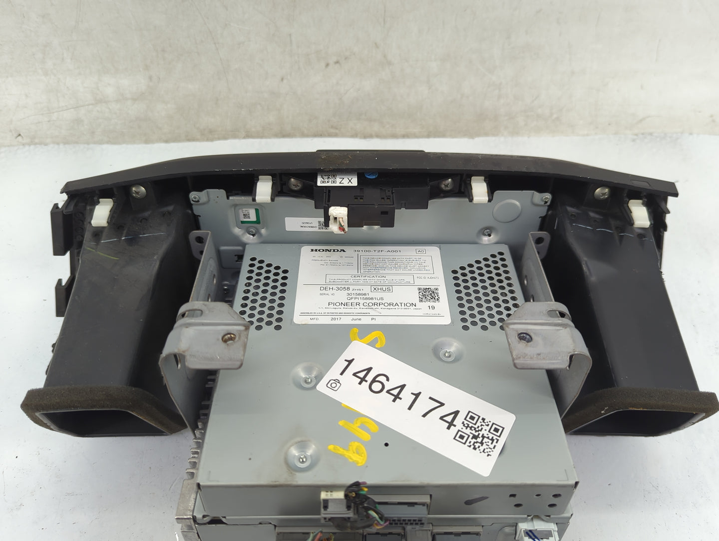 2016-2017 Honda Accord Radio AM FM Cd Player Receiver Replacement P/N:39100-T2F-A001 DEH-3058, AJDK070 Fits Fits 2016 2017 O