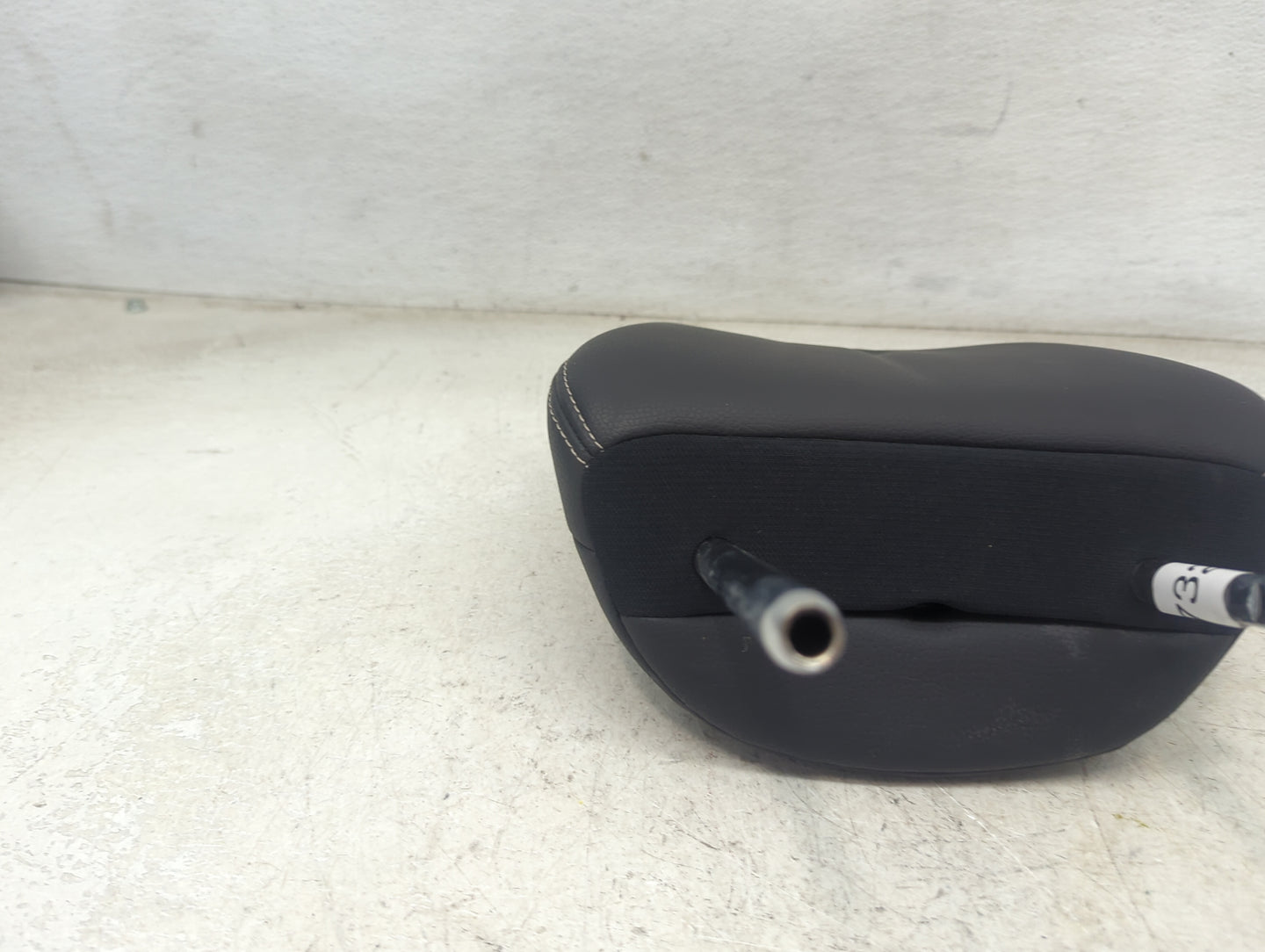 2017 Honda Accord Headrest Head Rest Front Driver Seat Black - Oemusedautoparts1.com