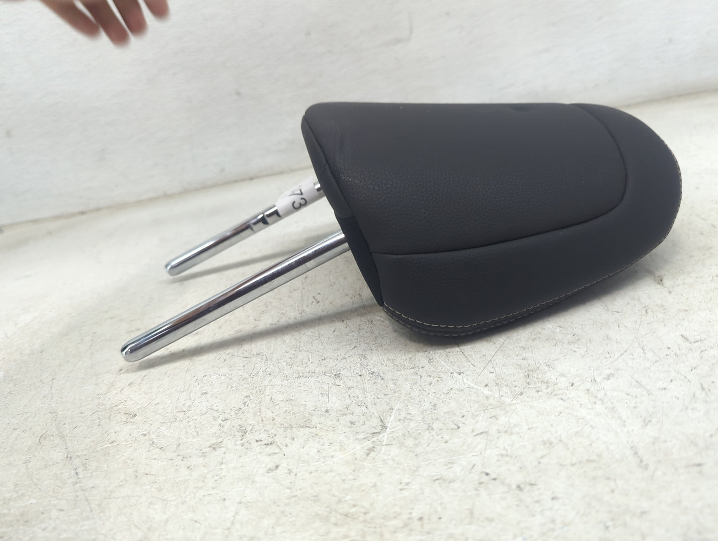 2017 Honda Accord Headrest Head Rest Front Driver Seat Black - Oemusedautoparts1.com