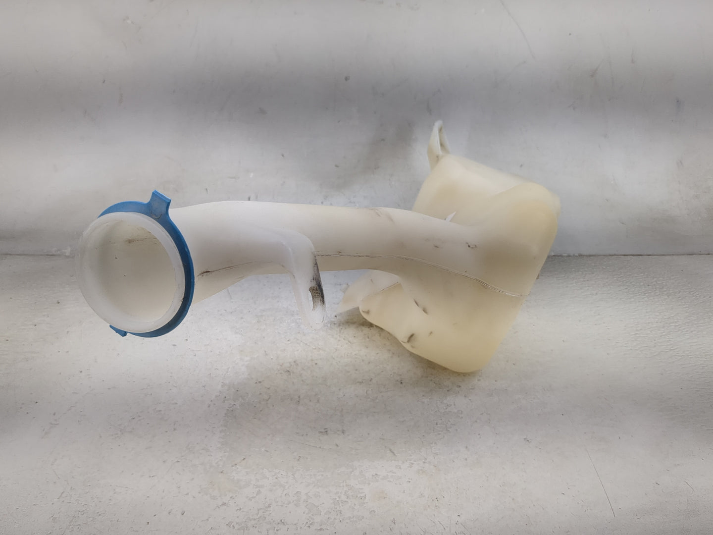 2013-2017 Honda Accord Windshield Washer Fluid Reservoir Bottle Oem 1477119 - Oemusedautoparts1.com