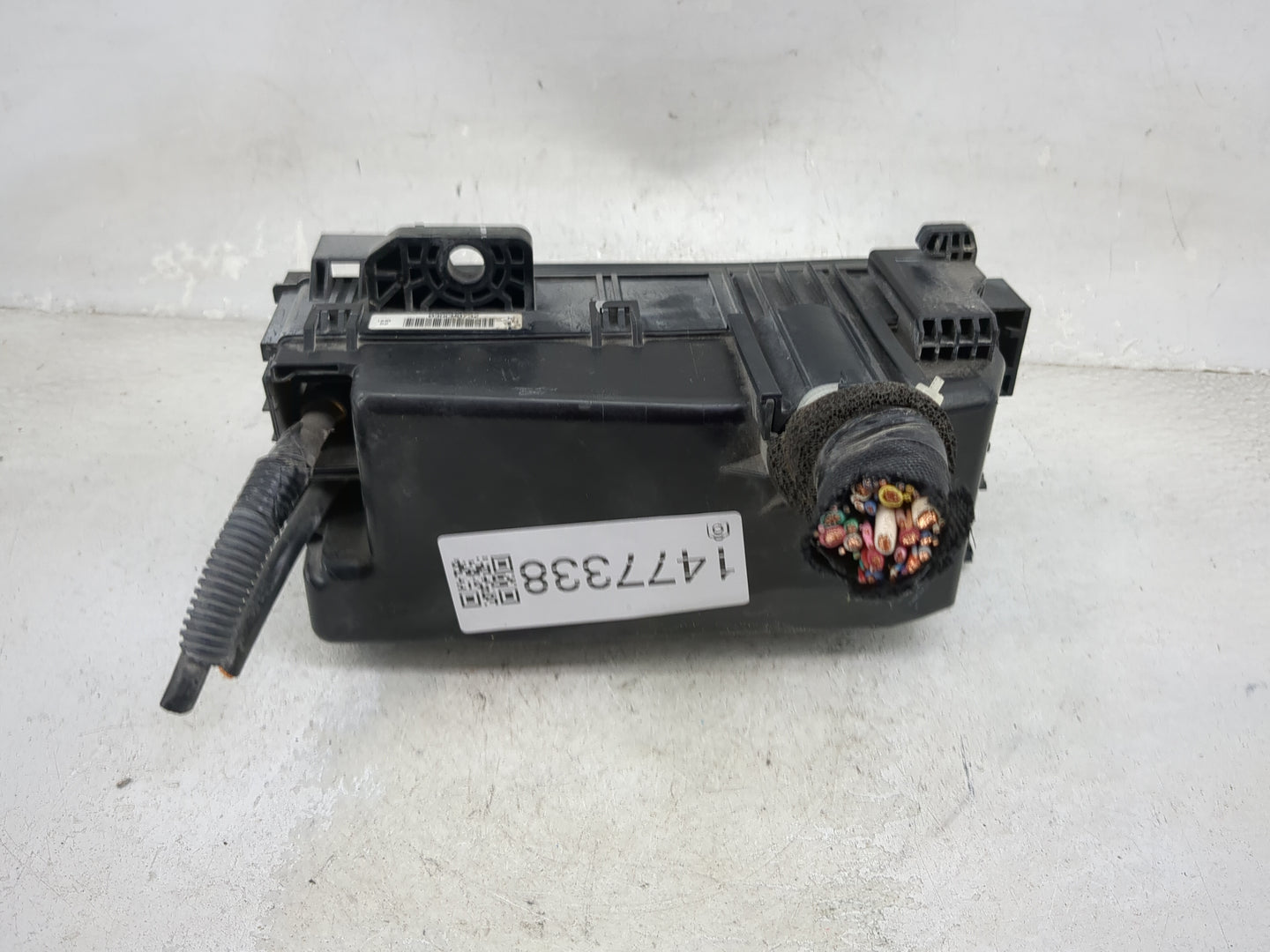 2017 Honda Accord Fusebox Fuse Box Panel Relay Module P/N:00611286922 PP-TD20 Fits OEM Used Auto Parts - Oemusedautoparts1.c
