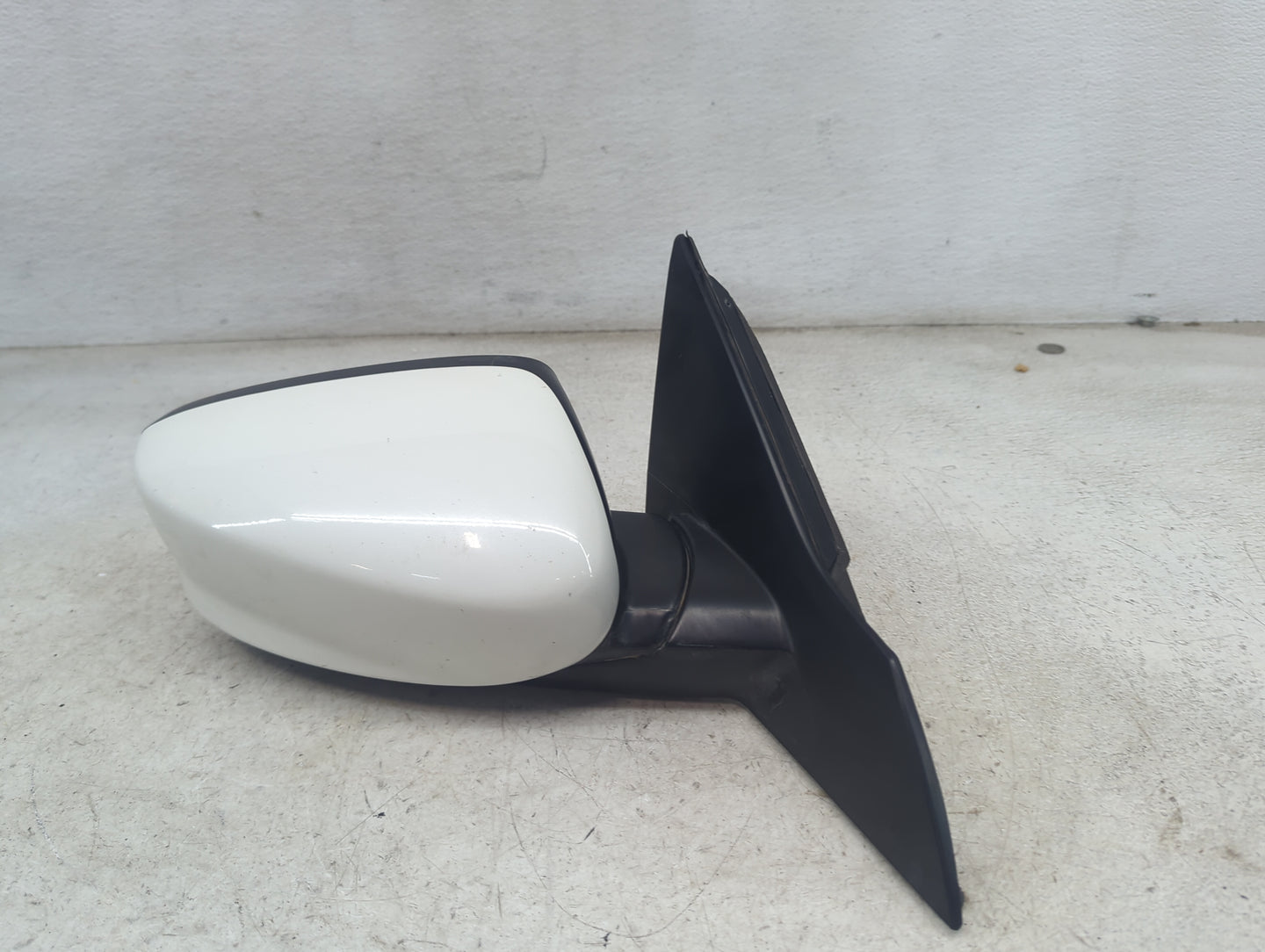 2013-2017 Honda Accord Passenger Side View Mirror - Right Door Mirror OEM Used - Oemusedautoparts1.com