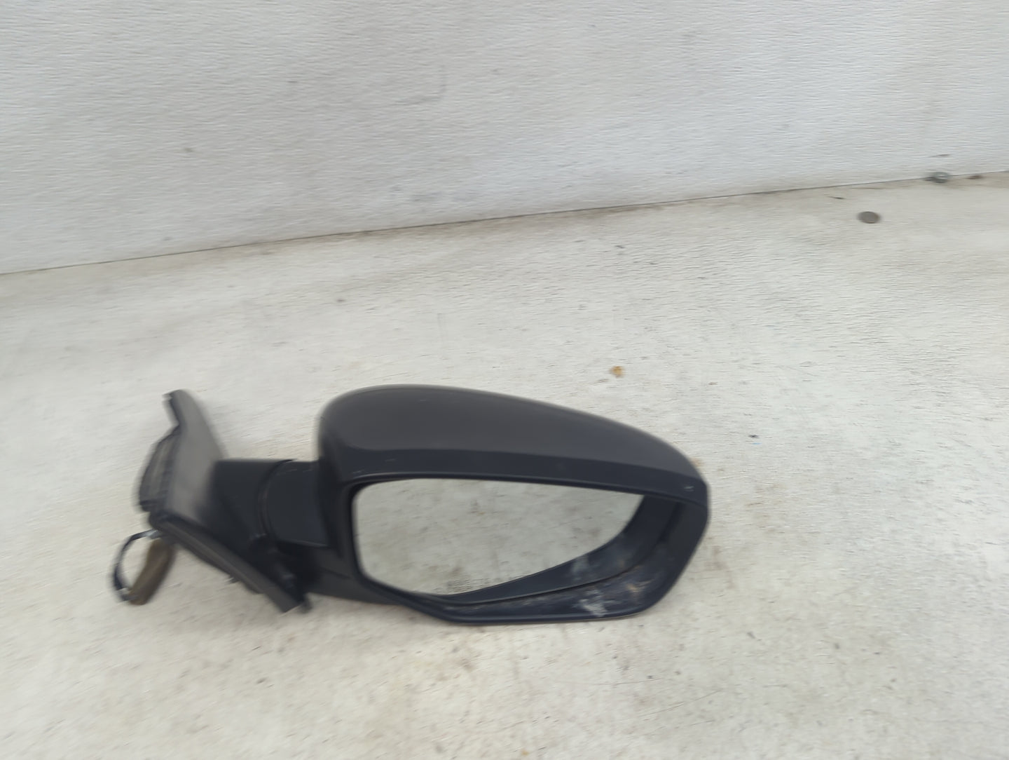 2013-2017 Honda Accord Passenger Side View Mirror - Right Door Mirror OEM Used - Oemusedautoparts1.com