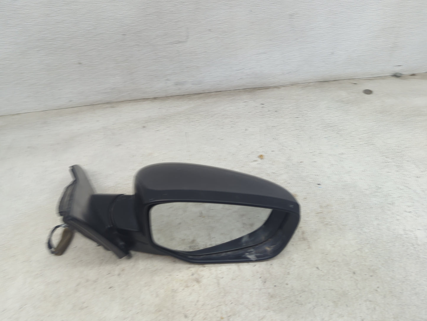 2013-2017 Honda Accord Passenger Side View Mirror - Right Door Mirror OEM Used - Oemusedautoparts1.com