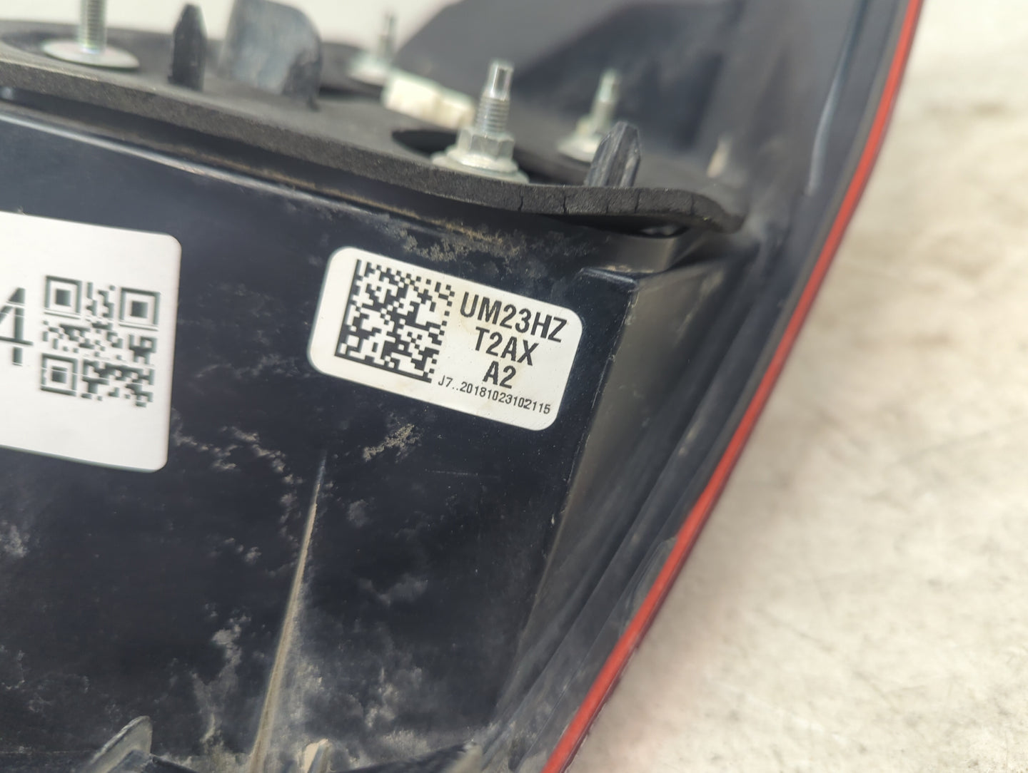 2017 Honda Accord Tail Light Assembly Passenger Right OEM P/N:UM23HZ T2AX A2 Fits OEM Used Auto Parts - Oemusedautoparts1.co