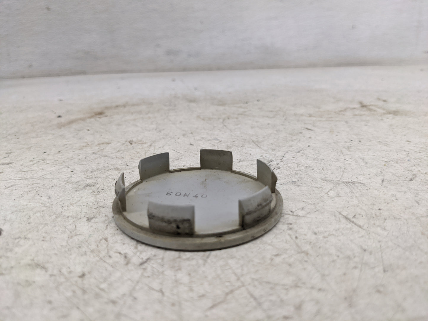 2017 Honda Accord Rim Wheel Center Cap Silver 1481066 - Oemusedautoparts1.com