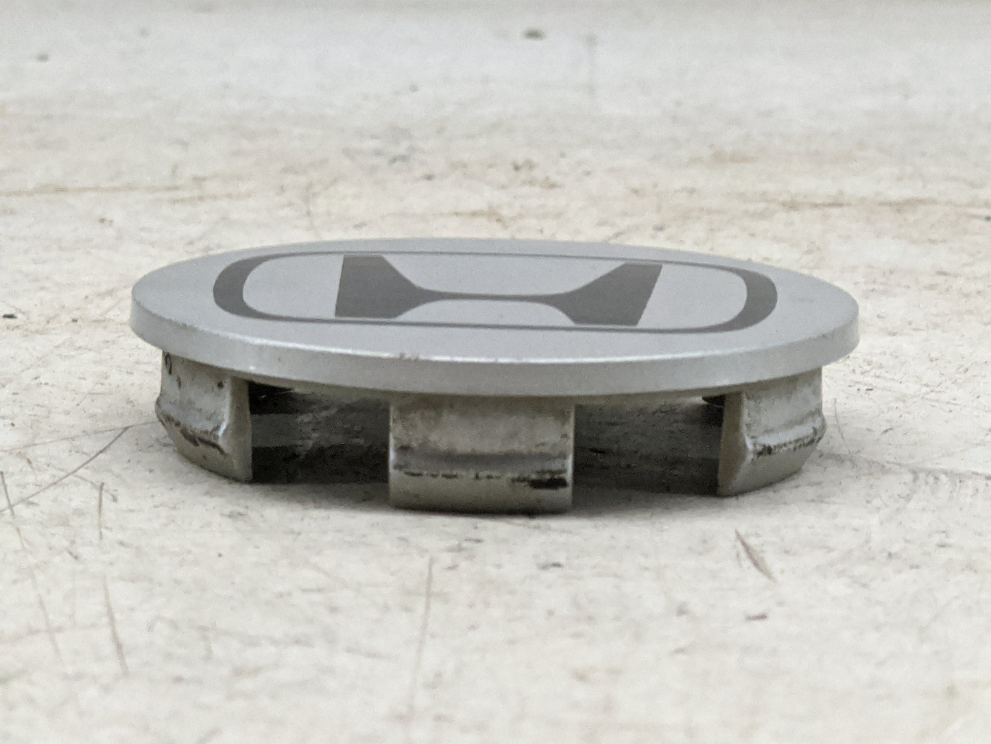 2017 Honda Accord Rim Wheel Center Cap Silver - Oemusedautoparts1.com