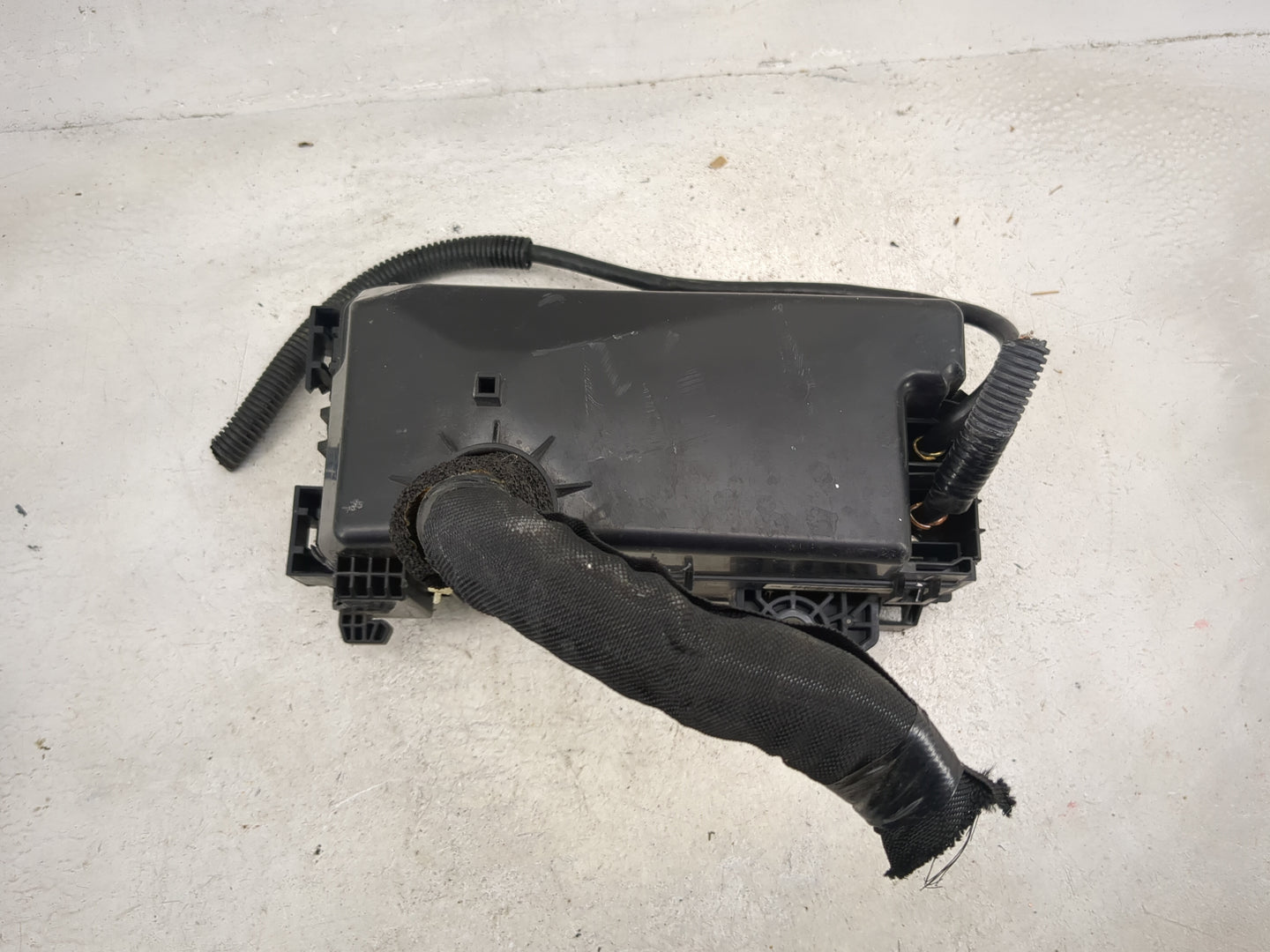 2013-2017 Honda Accord Fusebox Fuse Box Panel Relay Module P/N:TZA-A0 7021T3319, 00704039793 Fits Fits 2013 2014 2015 2016 2