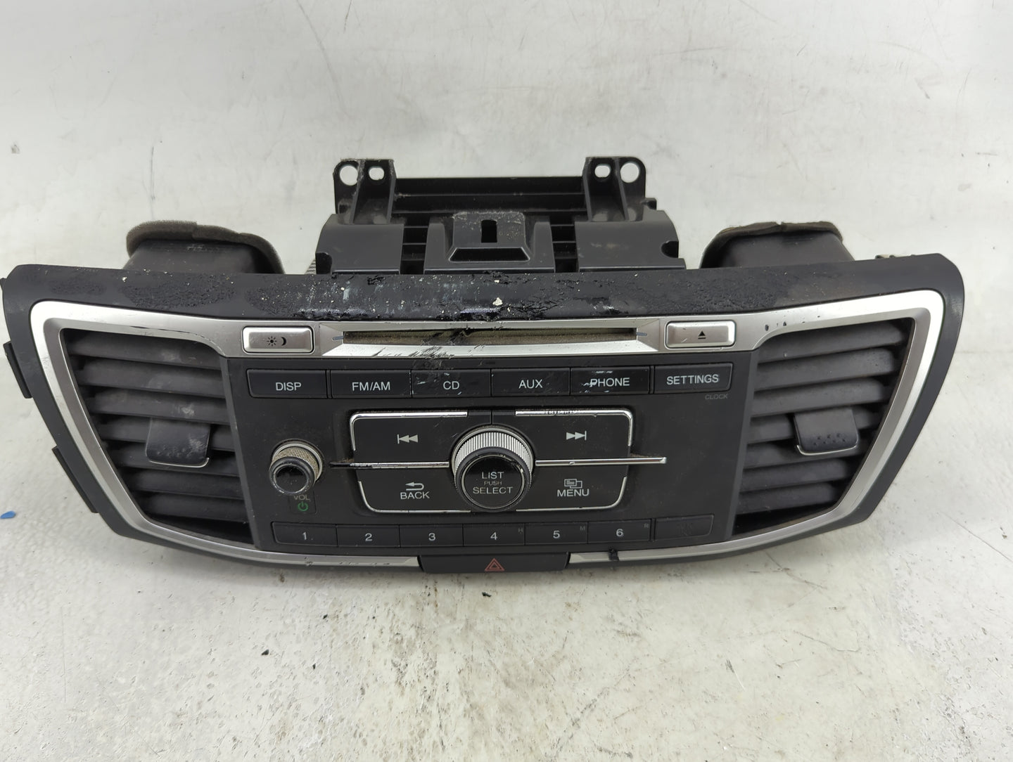 2016-2017 Honda Accord Radio AM FM Cd Player Receiver Replacement P/N:CD9806ZHXUWL Fits Fits 2016 2017 OEM Used Auto Parts -