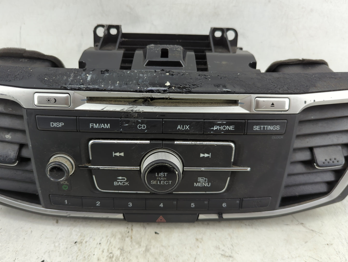 2016-2017 Honda Accord Radio AM FM Cd Player Receiver Replacement P/N:CD9806ZHXUWL Fits Fits 2016 2017 OEM Used Auto Parts -