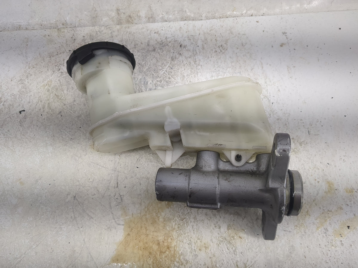 2013-2017 Honda Accord Brake Master Cylinder 1497011 - Oemusedautoparts1.com