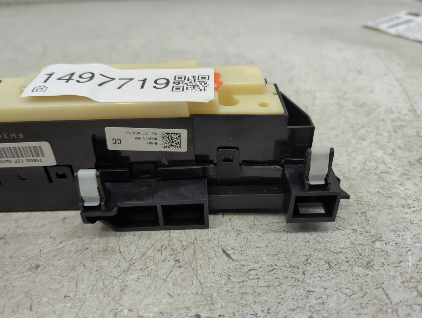 2016-2017 Honda Accord Climate Control Module Temperature AC/Heater Replacement P/N:79600T2FA510M1 79600 T2F A510 M1 Fits OE