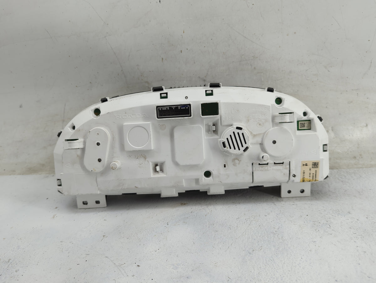 2013-2017 Honda Accord Instrument Cluster Speedometer Gauges P/N:78100-T3L-A142-M1 HR0419738MRC004 Miles: Fits OEM Used Auto