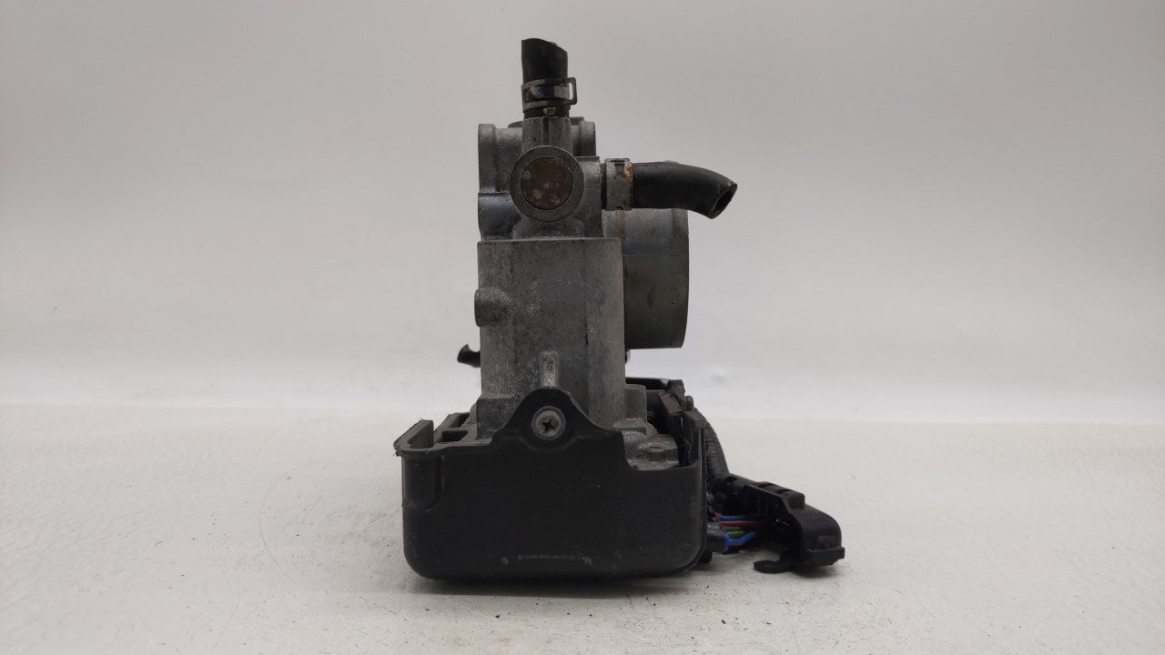 2013-2017 Honda Accord Throttle Body P/N:GMF4A Fits Fits 2013 2014 2015 2016 2017 2018 OEM Used Auto Parts - Oemusedautopart