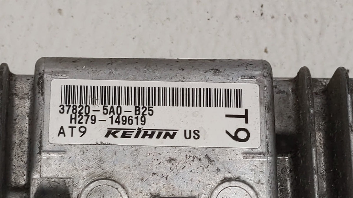 2016-2017 Honda Accord PCM Engine Control Computer ECU ECM PCU OEM P/N:37820-5A0-B24 37820-5A0-B25 Fits 2016 2017 OEM Used A