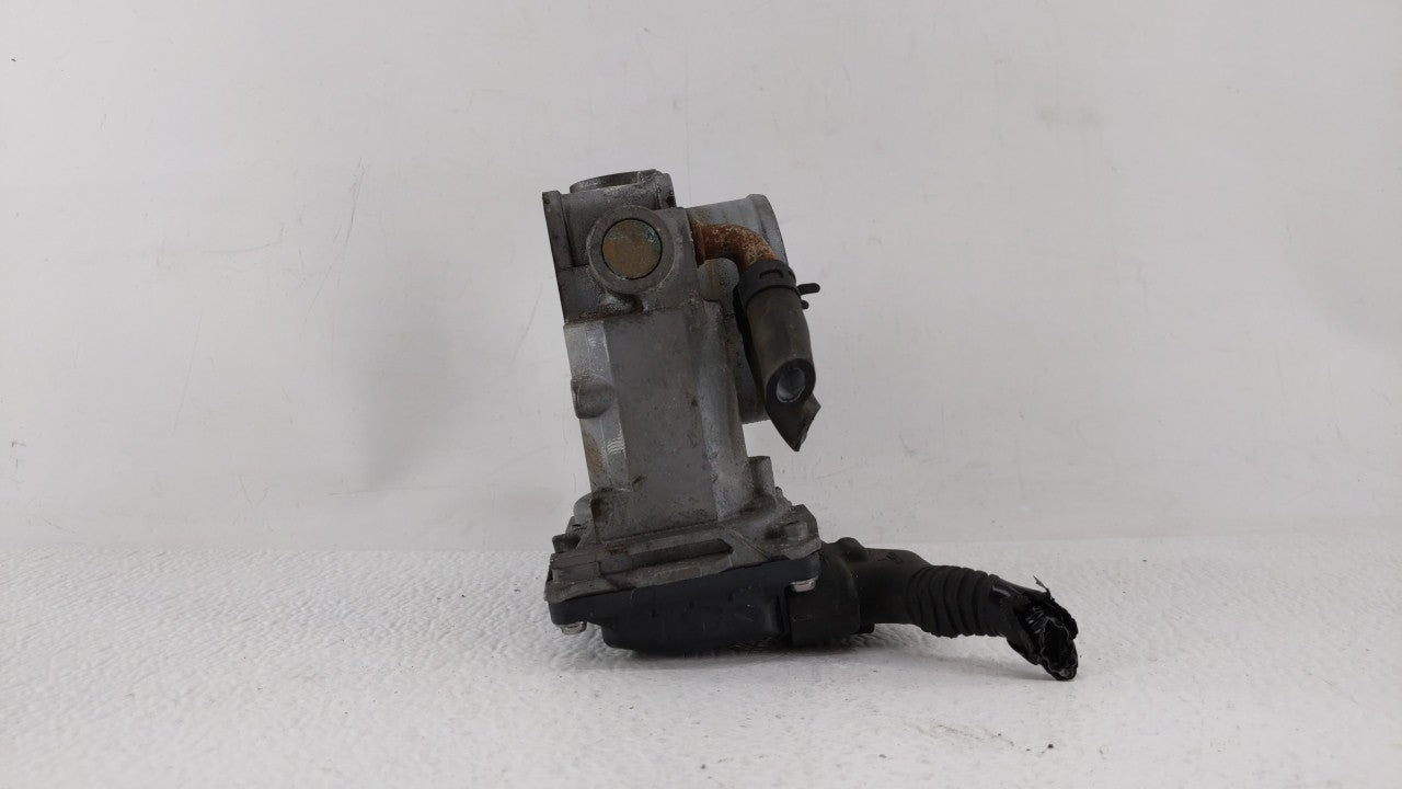 2013-2017 Honda Accord Throttle Body P/N:GMF5A Fits Fits 2013 2014 2015 2016 2017 OEM Used Auto Parts - Oemusedautoparts1.co