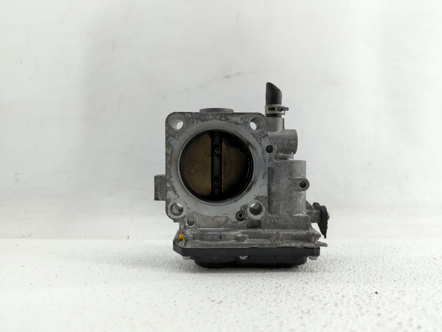 2013-2017 Honda Accord Throttle Body P/N:GMF4A Fits Fits 2013 2014 2015 2016 2017 2018 OEM Used Auto Parts - Oemusedautopart