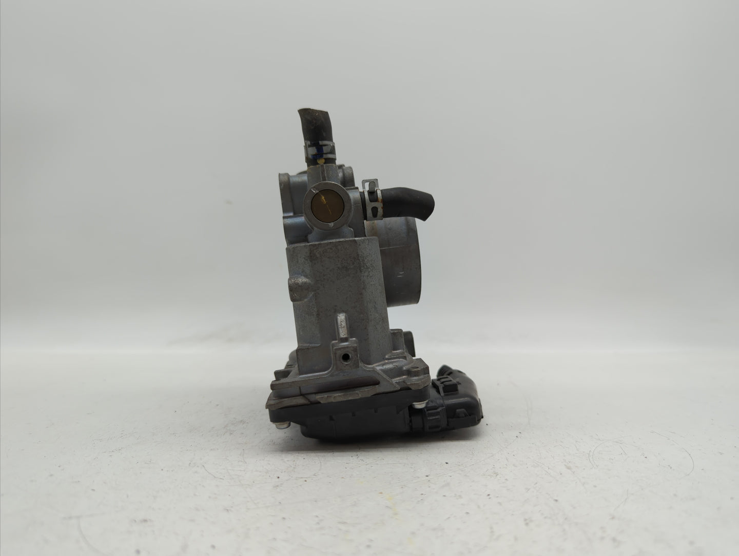 2013-2017 Honda Accord Throttle Body P/N:GMF4A Fits Fits 2013 2014 2015 2016 2017 2018 OEM Used Auto Parts - Oemusedautopart