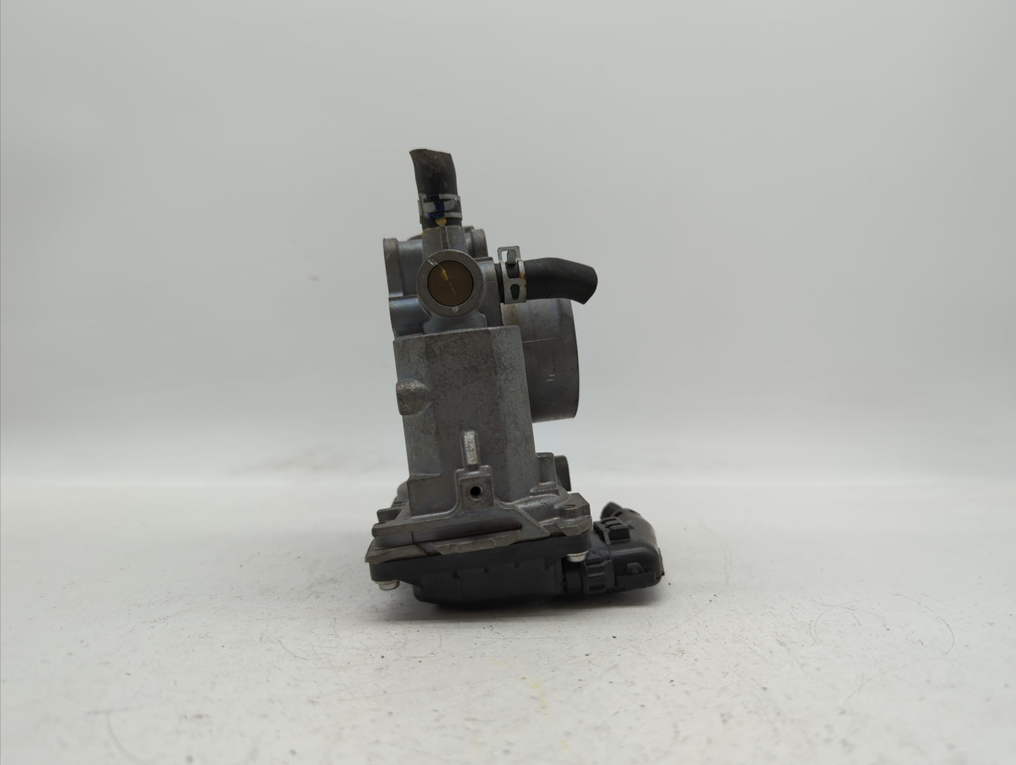2013-2017 Honda Accord Throttle Body P/N:GMF4A Fits Fits 2013 2014 2015 2016 2017 2018 OEM Used Auto Parts - Oemusedautopart