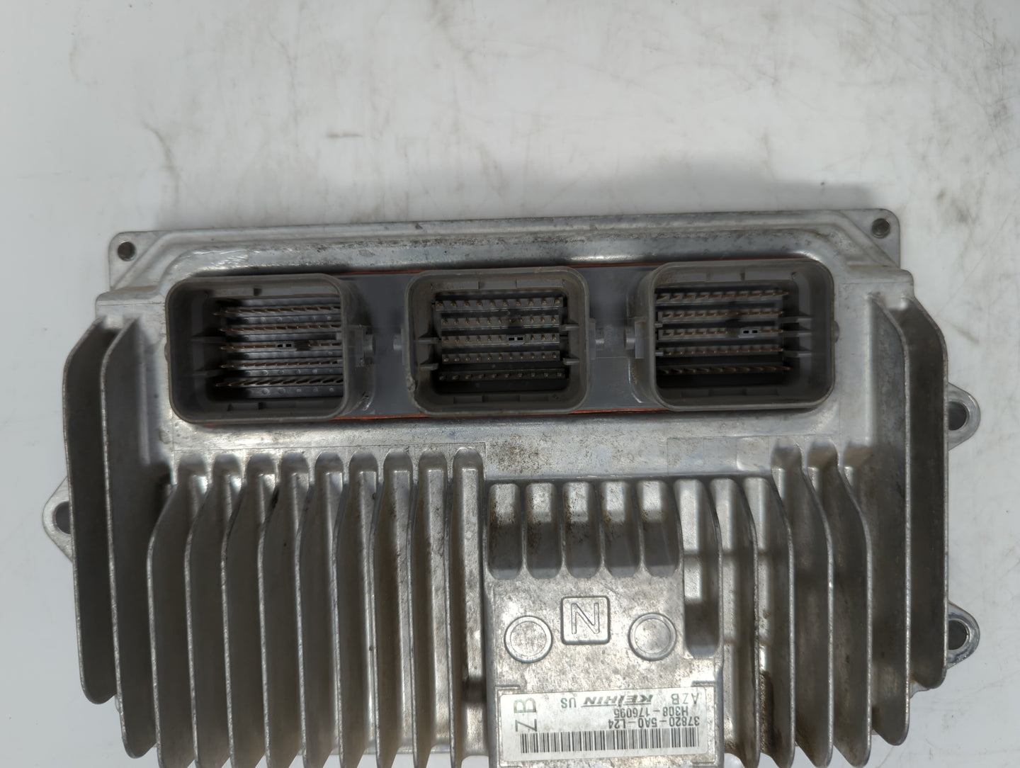 2016-2017 Honda Accord PCM Engine Control Computer ECU ECM PCU OEM P/N:37820-5A0-L22 37820-5A0-L23 Fits Fits 2016 2017 OEM U