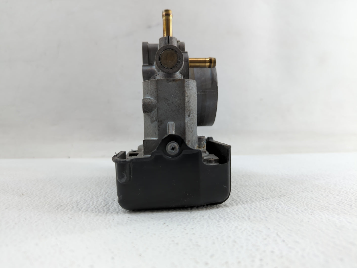 2013-2017 Honda Accord Throttle Body P/N:GMF4A Fits Fits 2013 2014 2015 2016 2017 2018 OEM Used Auto Parts - Oemusedautopart