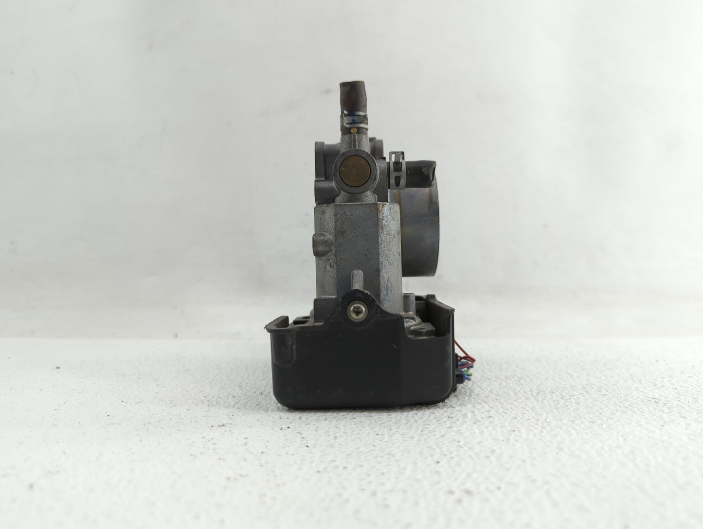2013-2017 Honda Accord Throttle Body P/N:GMF4A Fits Fits 2013 2014 2015 2016 2017 2018 OEM Used Auto Parts - Oemusedautopart