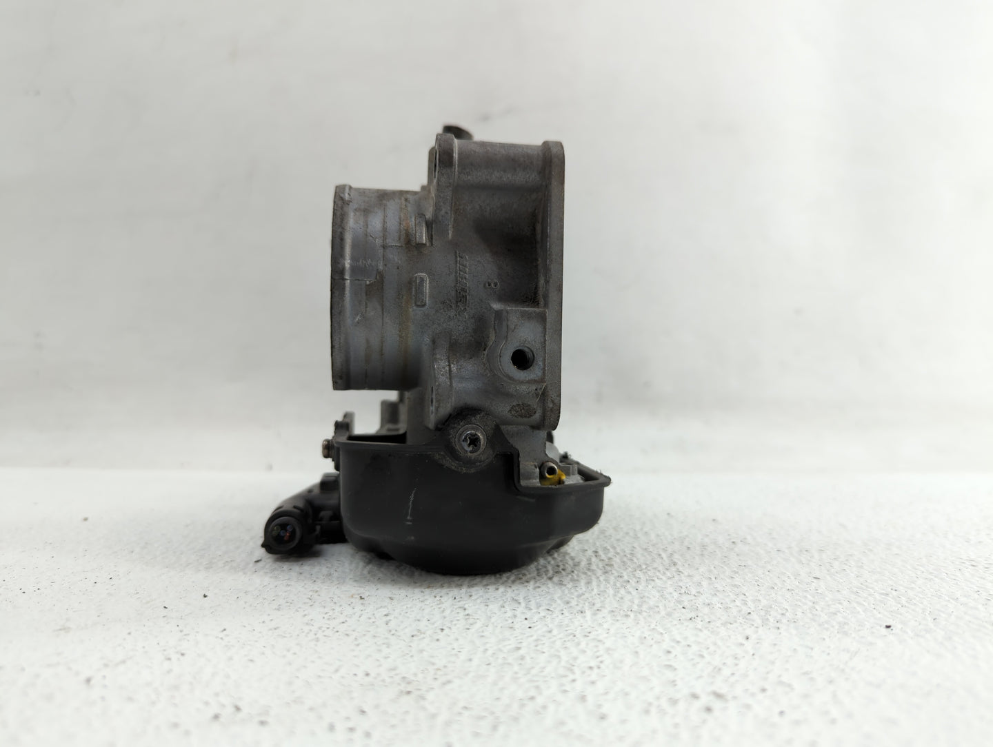 2013-2017 Honda Accord Throttle Body P/N:GMF4A Fits Fits 2013 2014 2015 2016 2017 2018 OEM Used Auto Parts - Oemusedautopart