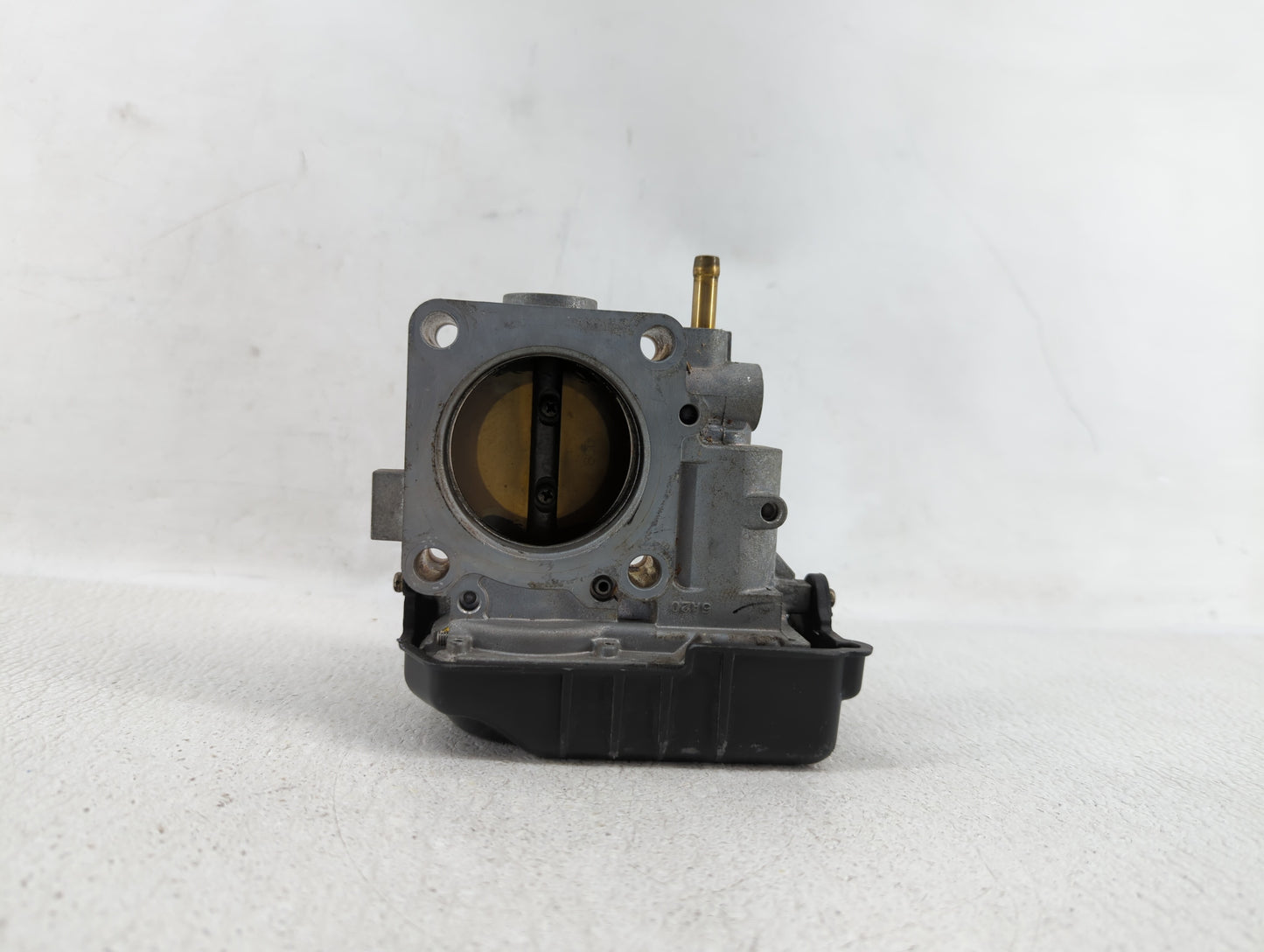 2013-2017 Honda Accord Throttle Body P/N:GMF4A Fits Fits 2013 2014 2015 2016 2017 2018 OEM Used Auto Parts - Oemusedautopart