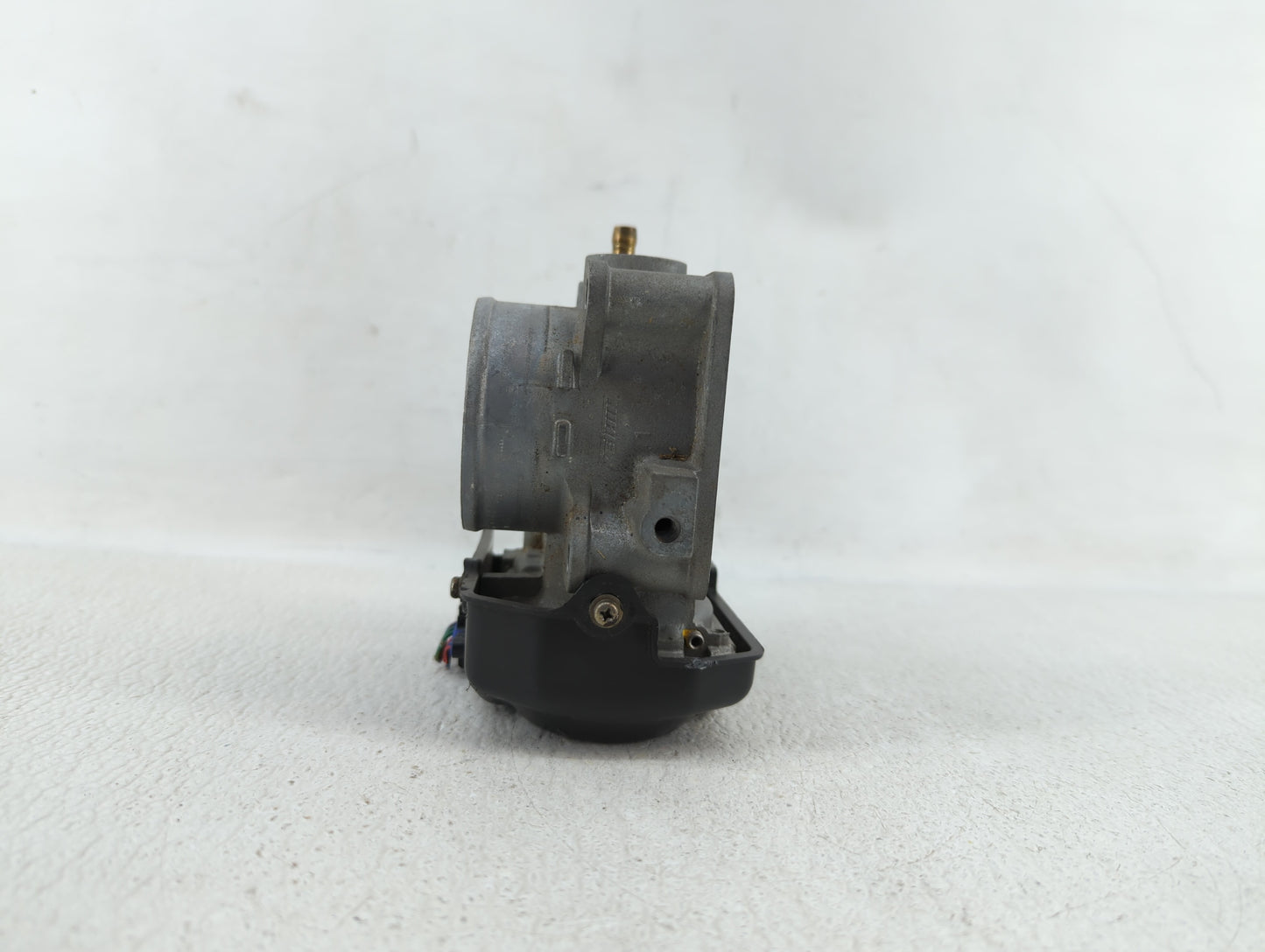 2013-2017 Honda Accord Throttle Body P/N:GMF4A Fits Fits 2013 2014 2015 2016 2017 2018 OEM Used Auto Parts - Oemusedautopart