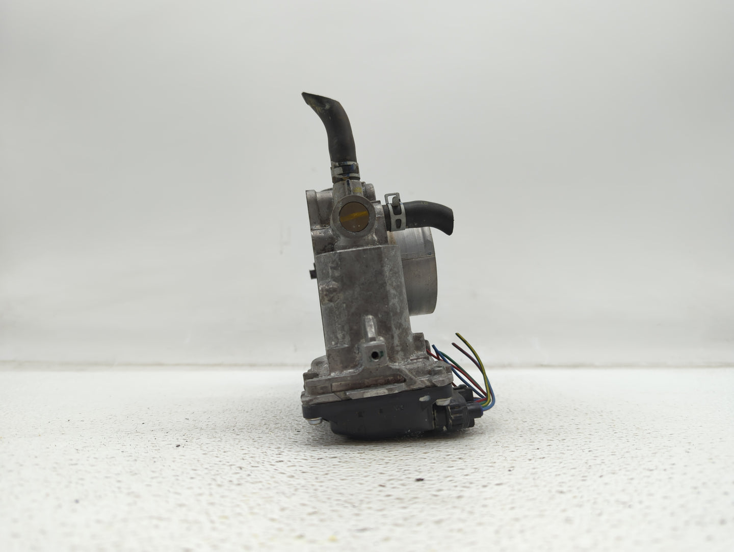 2013-2017 Honda Accord Throttle Body P/N:GMF4A Fits Fits 2013 2014 2015 2016 2017 2018 OEM Used Auto Parts - Oemusedautopart