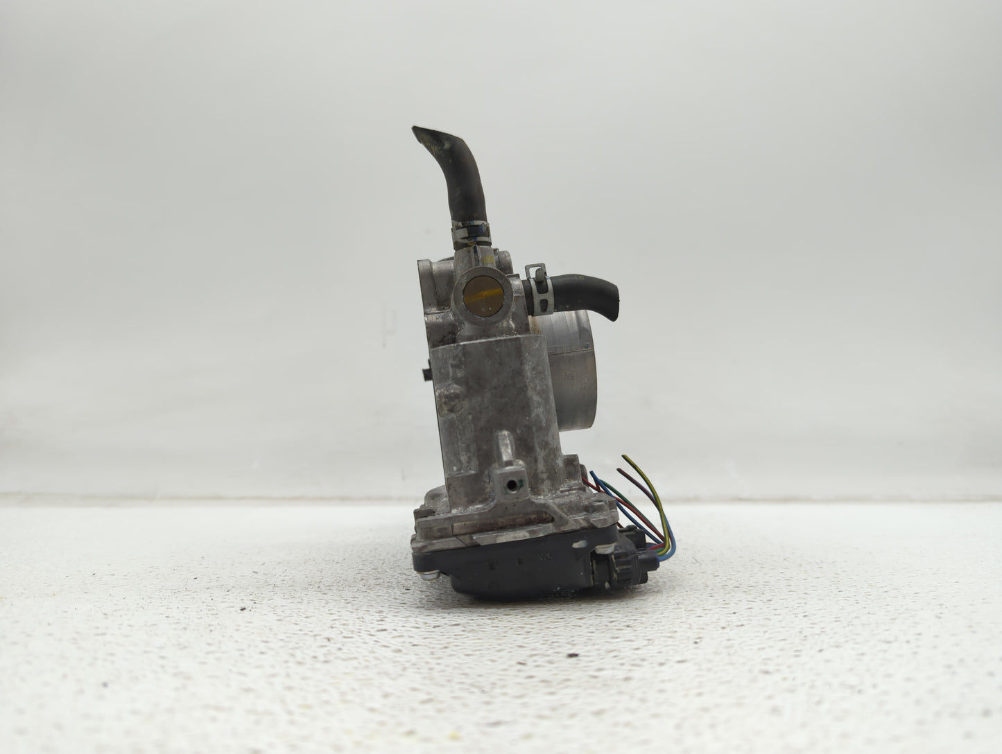 2013-2017 Honda Accord Throttle Body P/N:GMF4A Fits Fits 2013 2014 2015 2016 2017 2018 OEM Used Auto Parts - Oemusedautopart