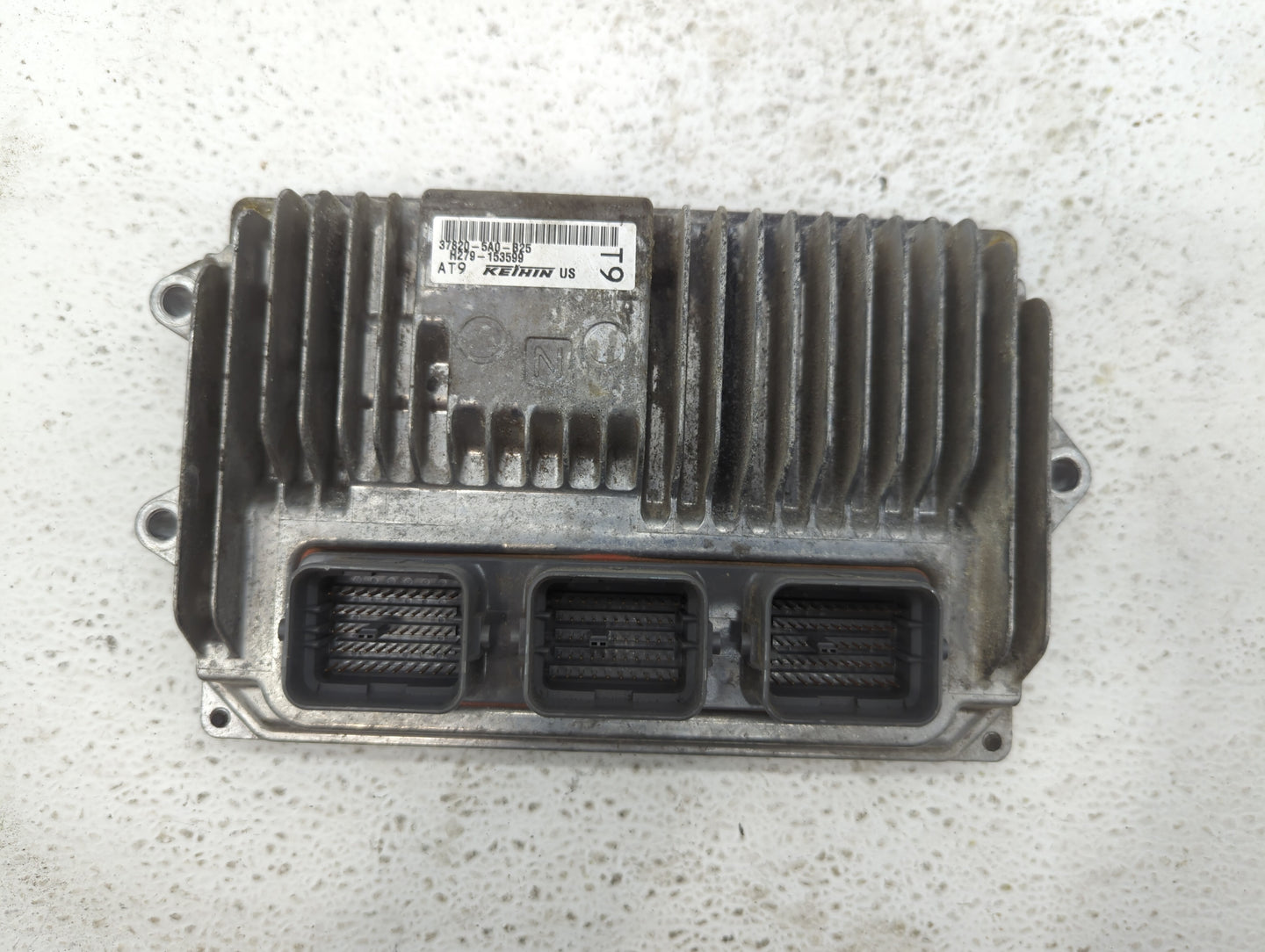 2016-2017 Honda Accord PCM Engine Control Computer ECU ECM PCU OEM P/N:37820-5A0-B23 37820-5A0-B24 Fits Fits 2016 2017 OEM U