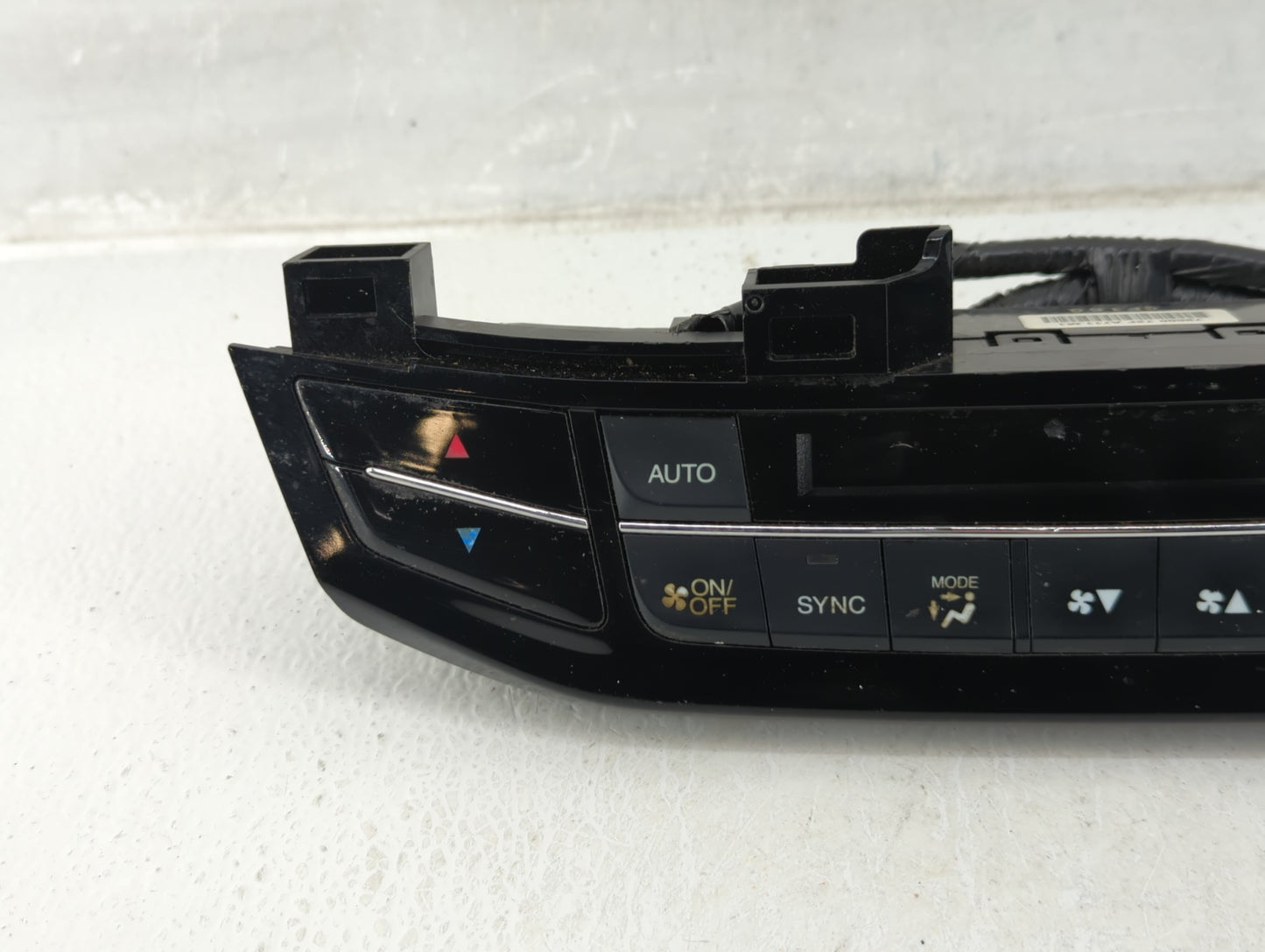 2016-2017 Honda Accord Climate Control Module Temperature AC/Heater Replacement P/N:79600T2FA710M1 Fits Fits 2016 2017 OEM U