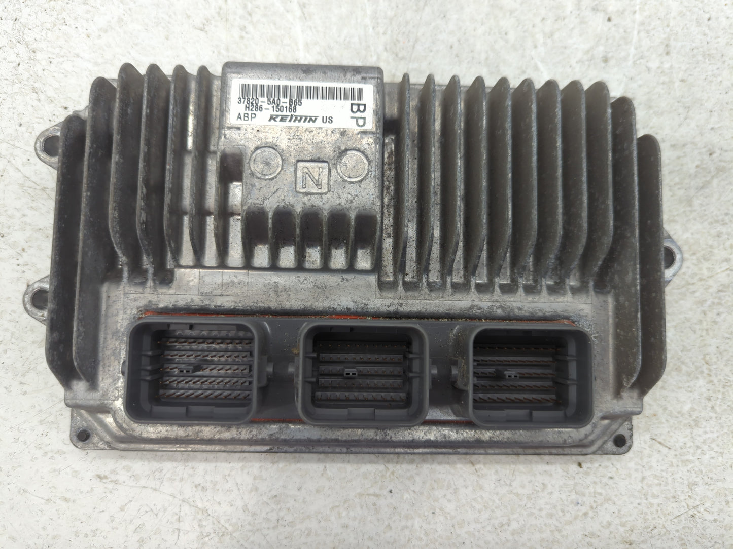 2016-2017 Honda Accord PCM Engine Control Computer ECU ECM PCU OEM P/N:37820-5A0-B65 Fits Fits 2016 2017 OEM Used Auto Parts