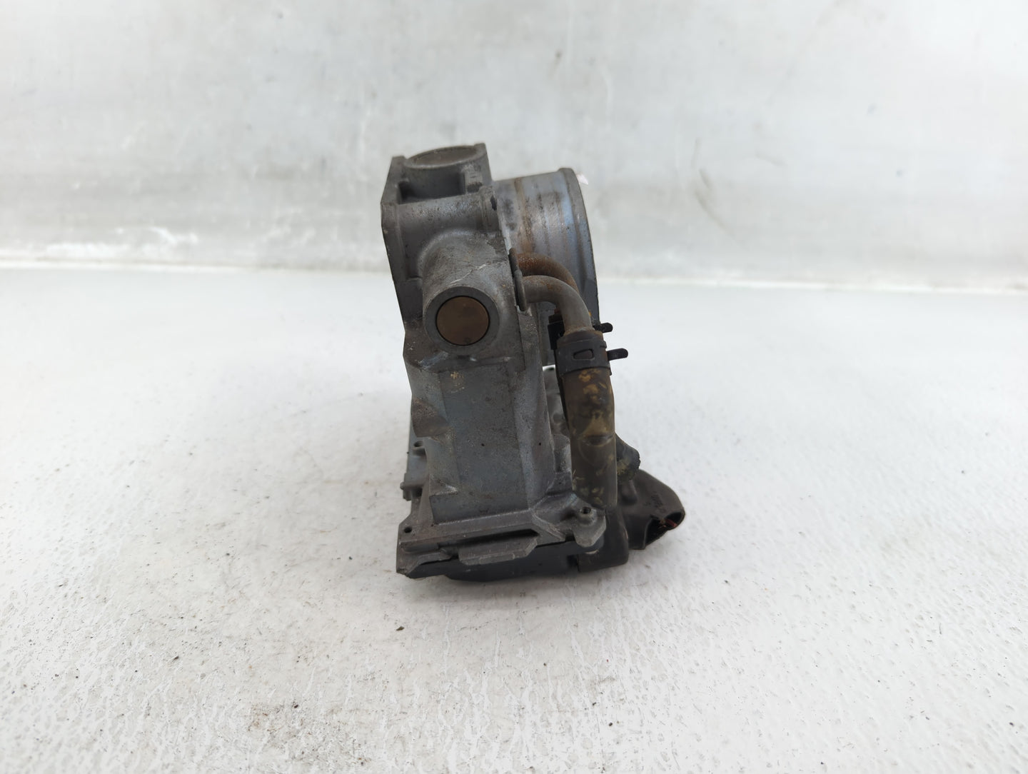 2013-2017 Honda Accord Throttle Body P/N:U38393021759 Fits Fits 2013 2014 2015 2016 2017 2018 OEM Used Auto Parts - Oemuseda