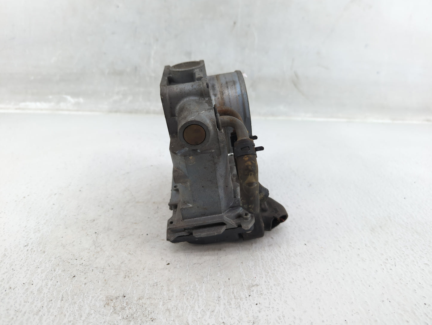 2013-2017 Honda Accord Throttle Body P/N:U38393021759 Fits Fits 2013 2014 2015 2016 2017 2018 OEM Used Auto Parts - Oemuseda
