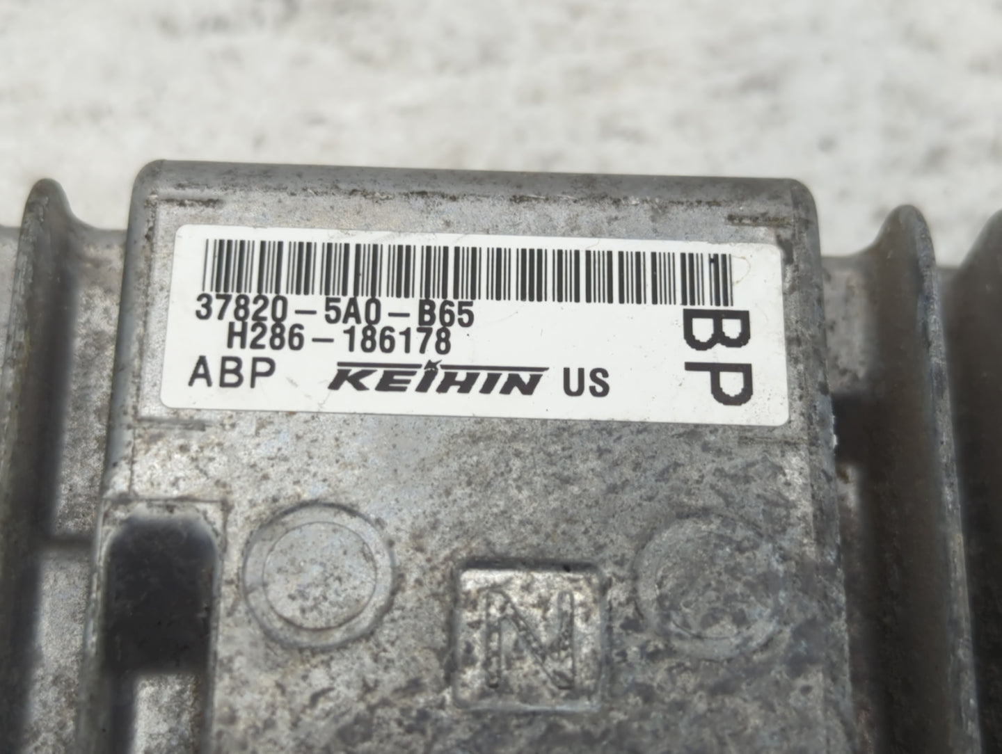 2016-2017 Honda Accord PCM Engine Control Computer ECU ECM PCU OEM P/N:37820-5A0-B65 37820-5A0-B25 Fits Fits 2016 2017 OEM U