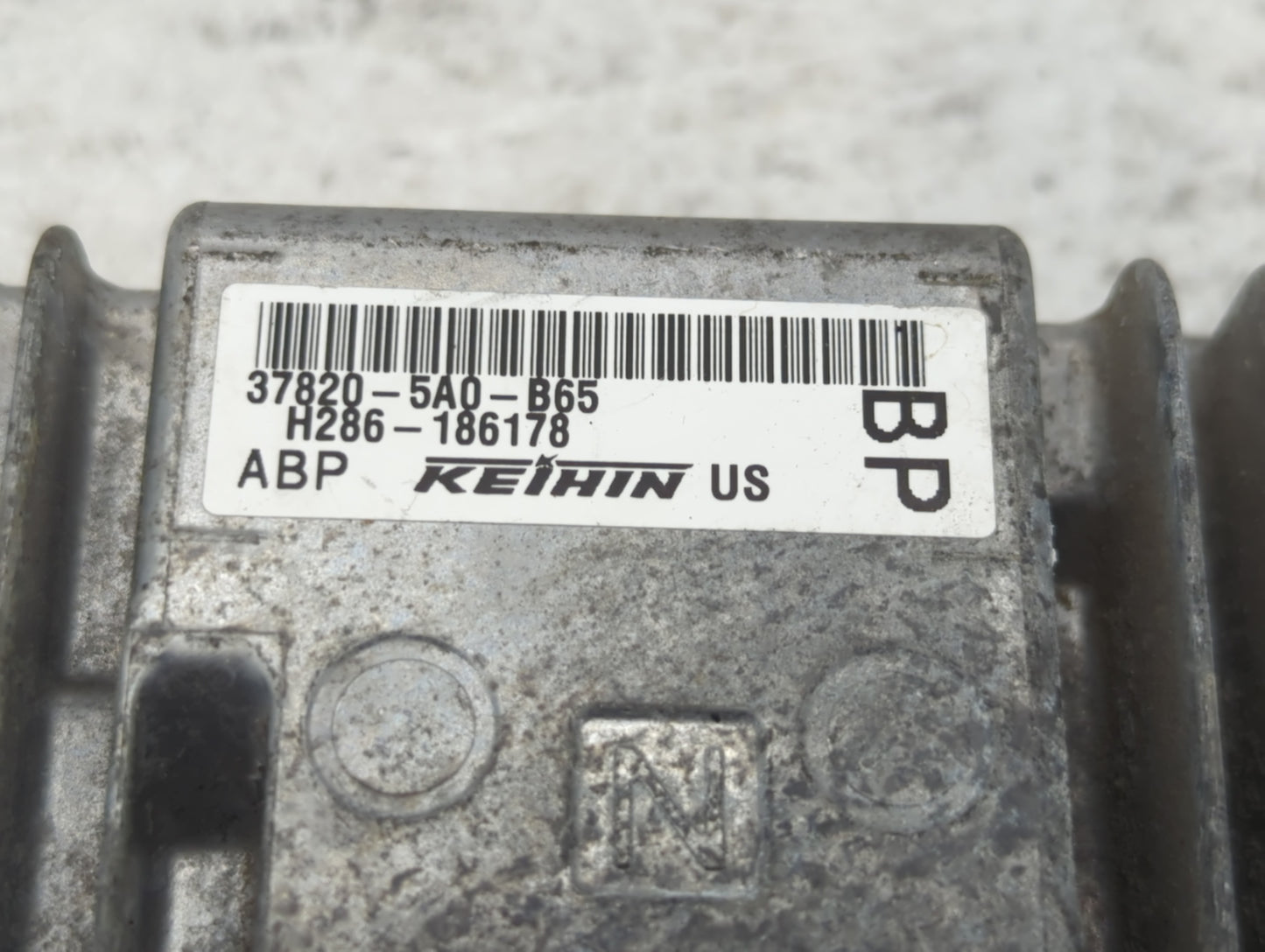 2016-2017 Honda Accord PCM Engine Control Computer ECU ECM PCU OEM P/N:37820-5A0-B65 37820-5A0-B25 Fits Fits 2016 2017 OEM U