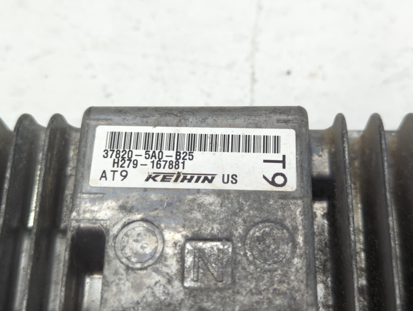 2016-2017 Honda Accord PCM Engine Control Computer ECU ECM PCU OEM P/N:37820-5A0-B25 Fits Fits 2016 2017 OEM Used Auto Parts