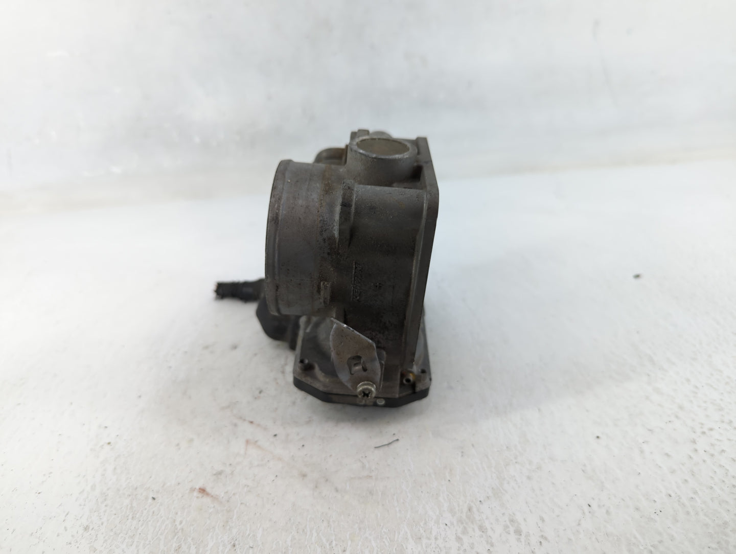 2013-2017 Honda Accord Throttle Body P/N:U38393021759 Fits Fits 2013 2014 2015 2016 2017 2018 OEM Used Auto Parts - Oemuseda