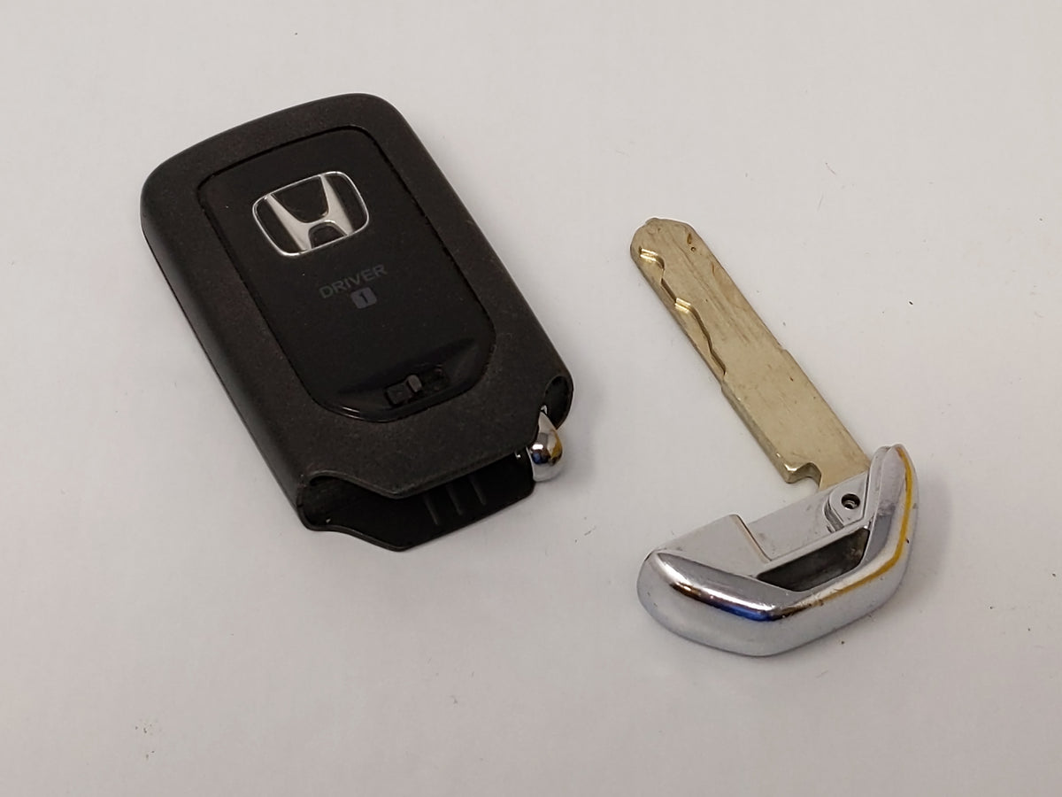 2016-2017 Honda Accord Keyless Entry Remote Acj932hk1310a Driver1 5 - Oemusedautoparts1.com